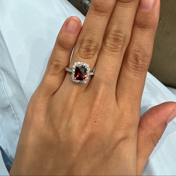 Diamond ring - Picture 3 of 8